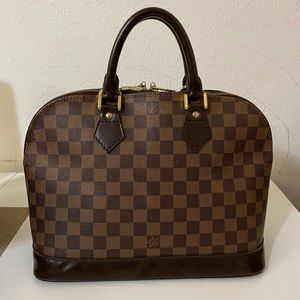 Authentic Louis Vuitton alma damier PM